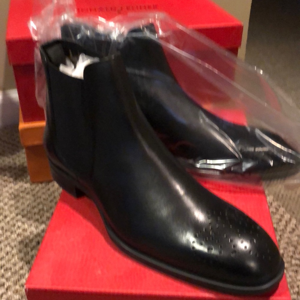 Donald j Pliner black boots